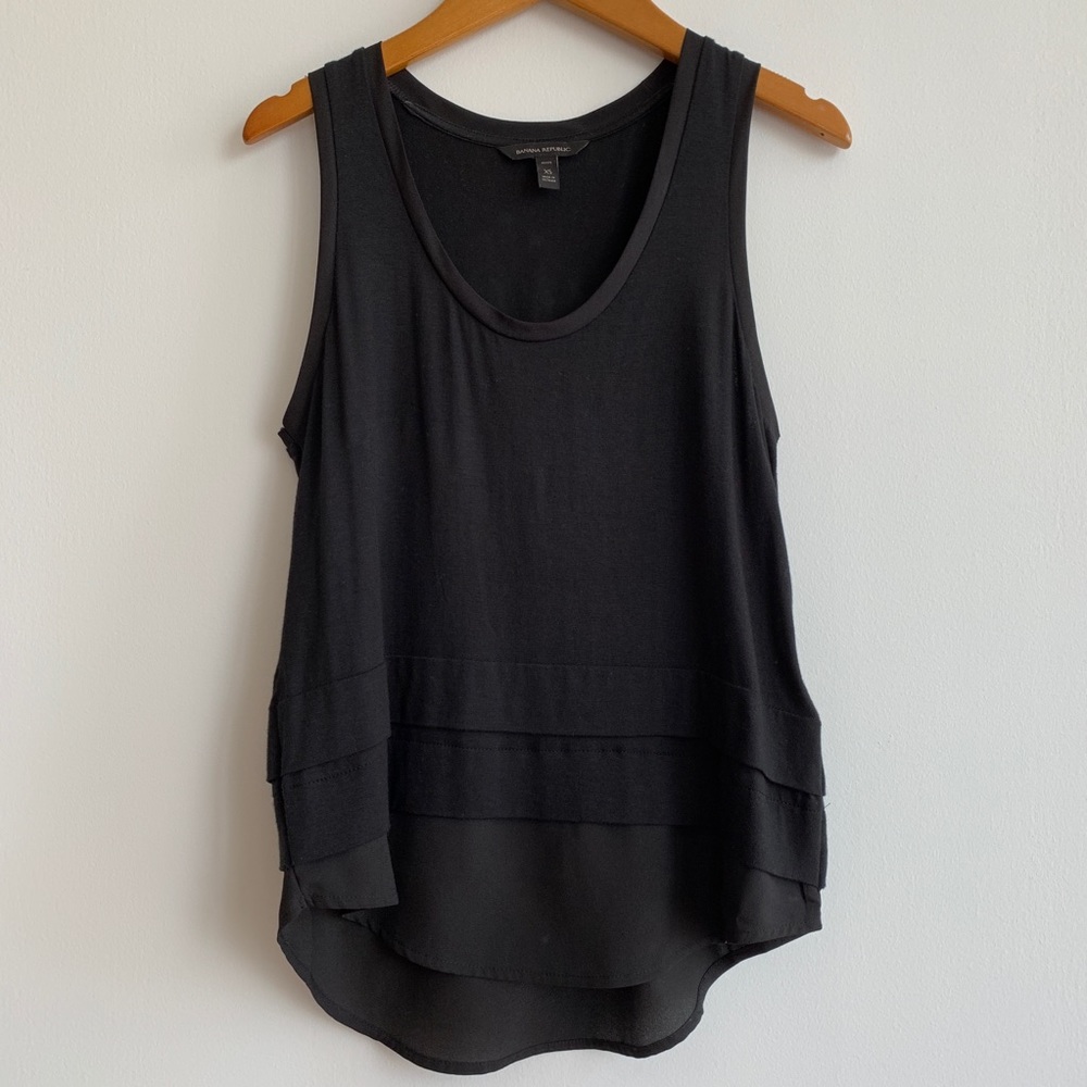 Banana Republic | Black Sleeveless Blouse
